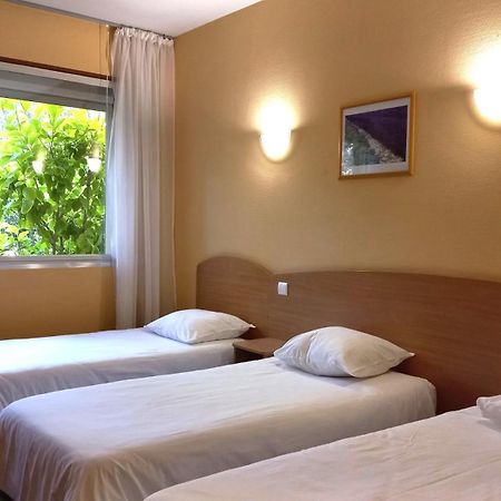 Hotel Sous L'Olivier Бюи-ле-Баронь Экстерьер фото
